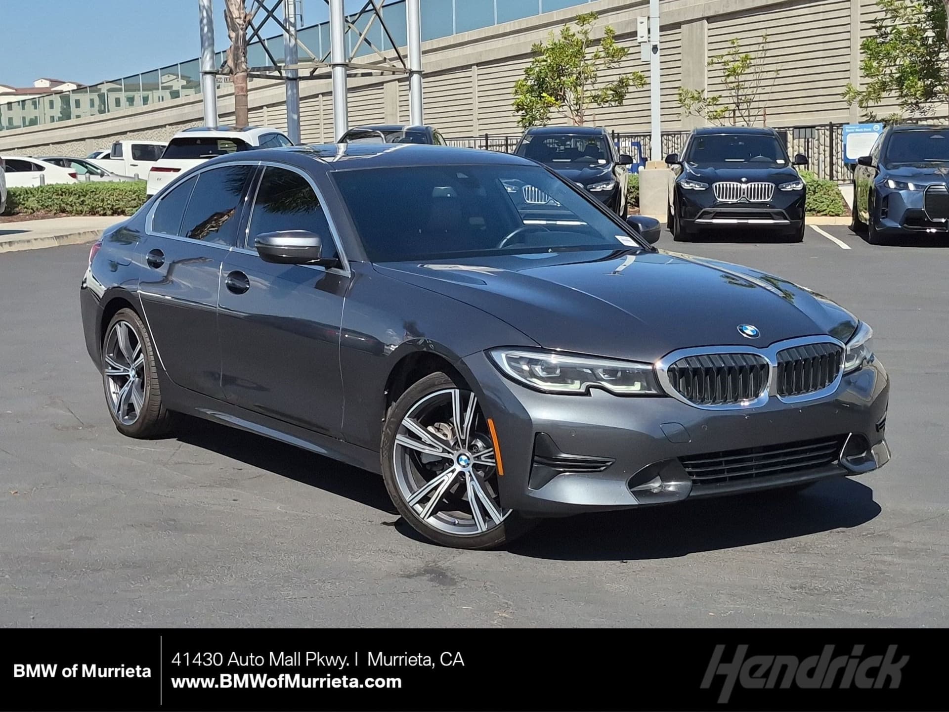 2022 BMW 3 Series 330i xDrive — photo 1 of 33