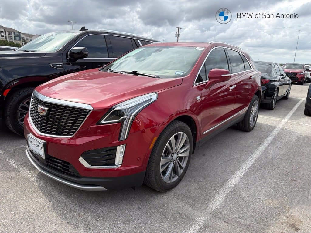 2024 Cadillac XT5 FWD Premium Luxury — photo 1 of 5