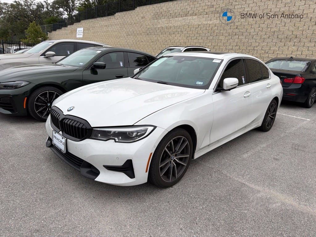 2021 BMW 3 Series 330i — photo 1 of 5