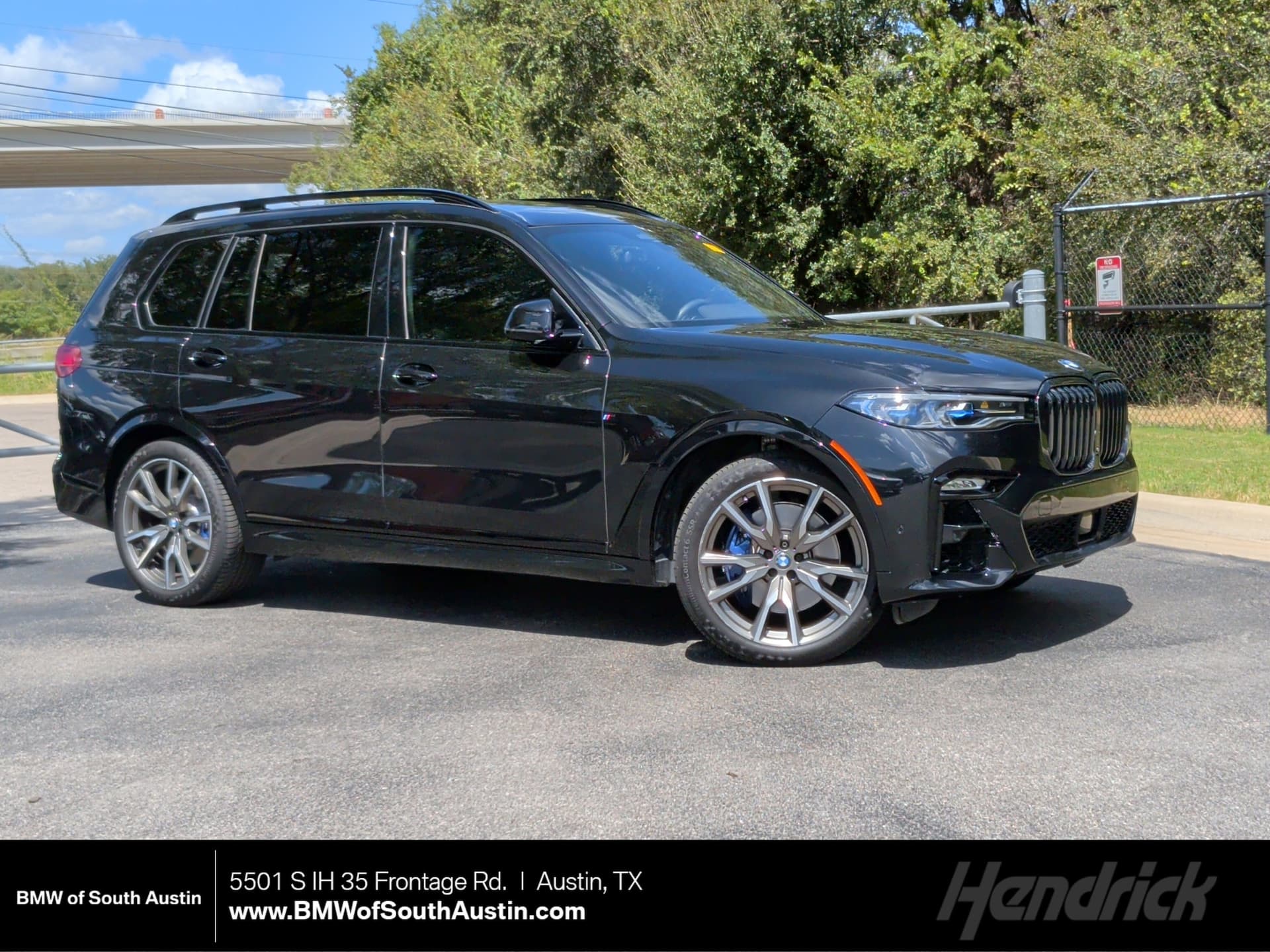 2022 BMW X7 M50i — photo 1 of 48