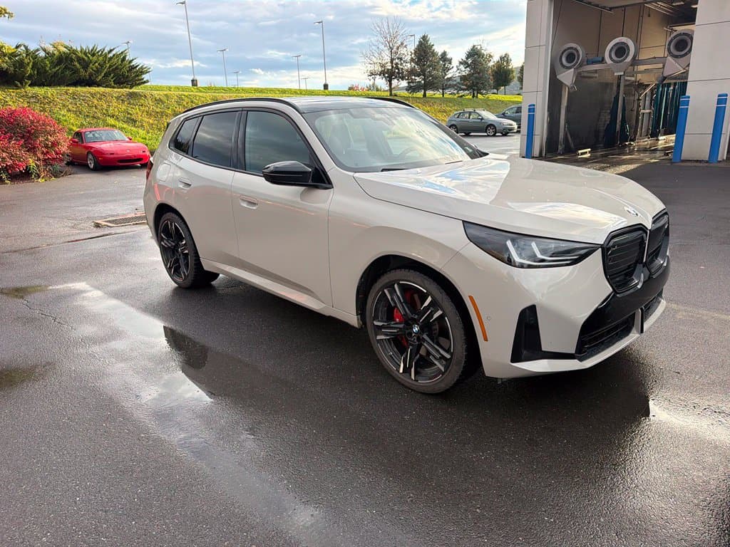 2025 BMW X3 M50 xDrive — photo 1 of 2