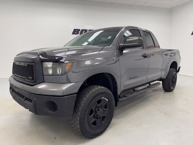 2011 Toyota Tundra 4WD Truck Base — photo 1 of 35