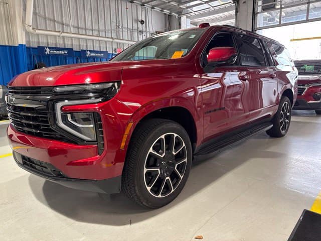 2026 Chevrolet Suburban RST — photo 1 of 11