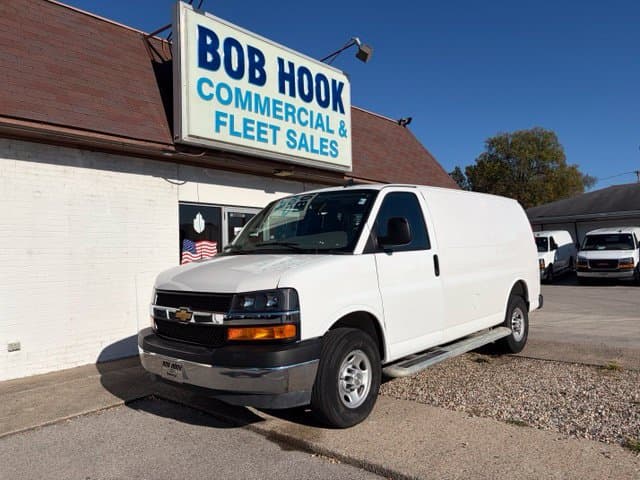 2025 Chevrolet Express Cargo Van Base — photo 1 of 16