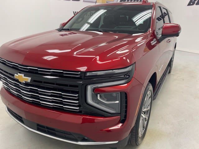 2025 Chevrolet Suburban High Country — photo 1 of 21