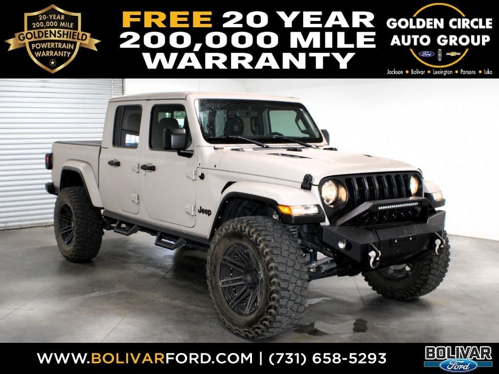 2022 Jeep Gladiator Overland — photo 1 of 33