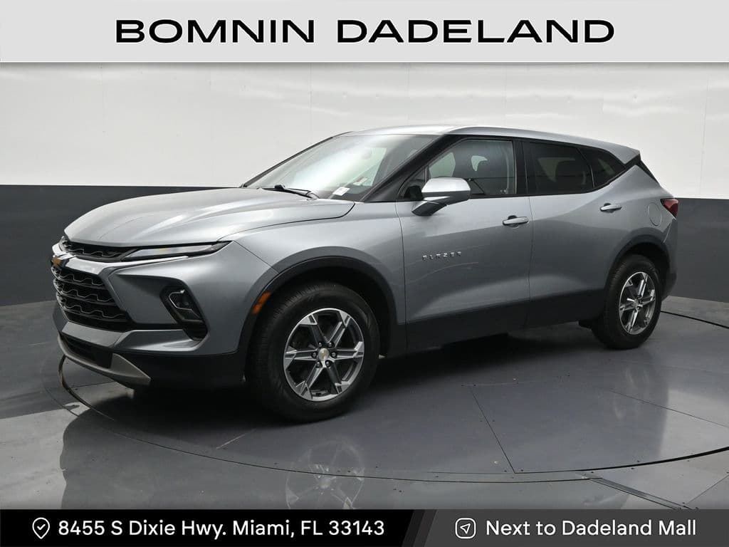 2024 Chevrolet Blazer LT — photo 1 of 36