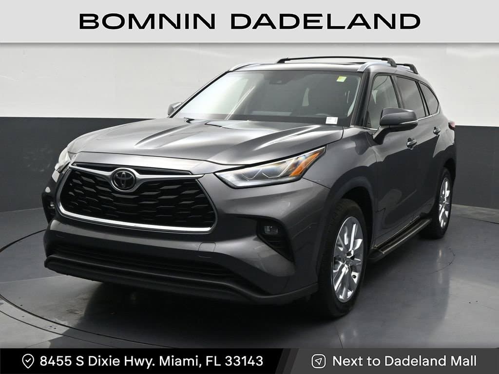 2023 Toyota Highlander XLE — photo 1 of 40