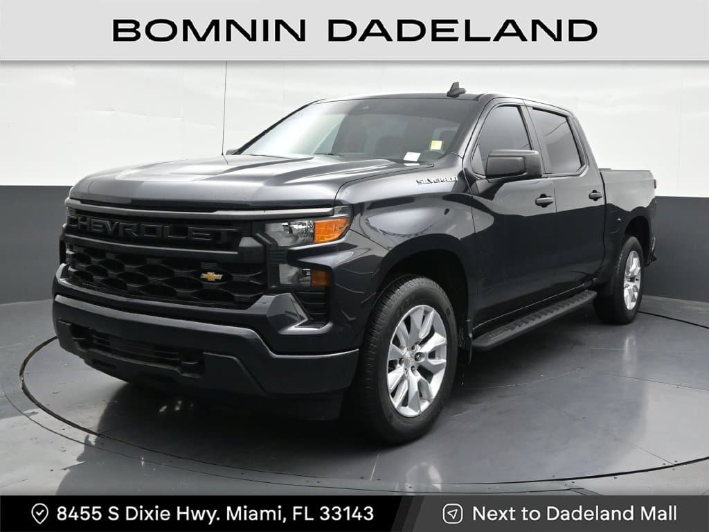 2022 Chevrolet Silverado 1500 Custom — photo 1 of 40