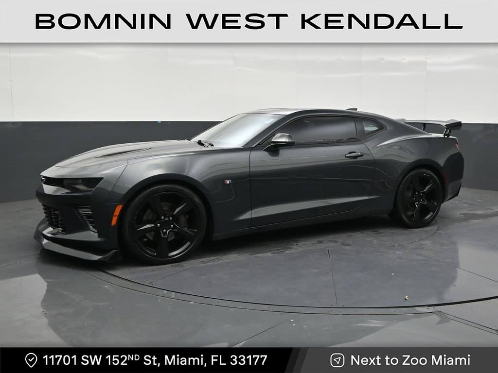 2018 Chevrolet Camaro Base — photo 1 of 33