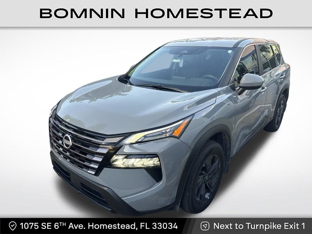 2026 Nissan Rogue SV — photo 1 of 3