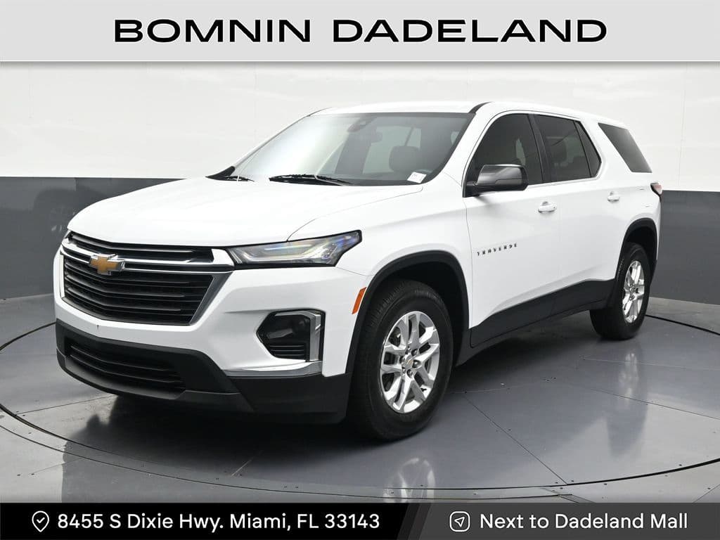 2023 Chevrolet Traverse LS — photo 1 of 41