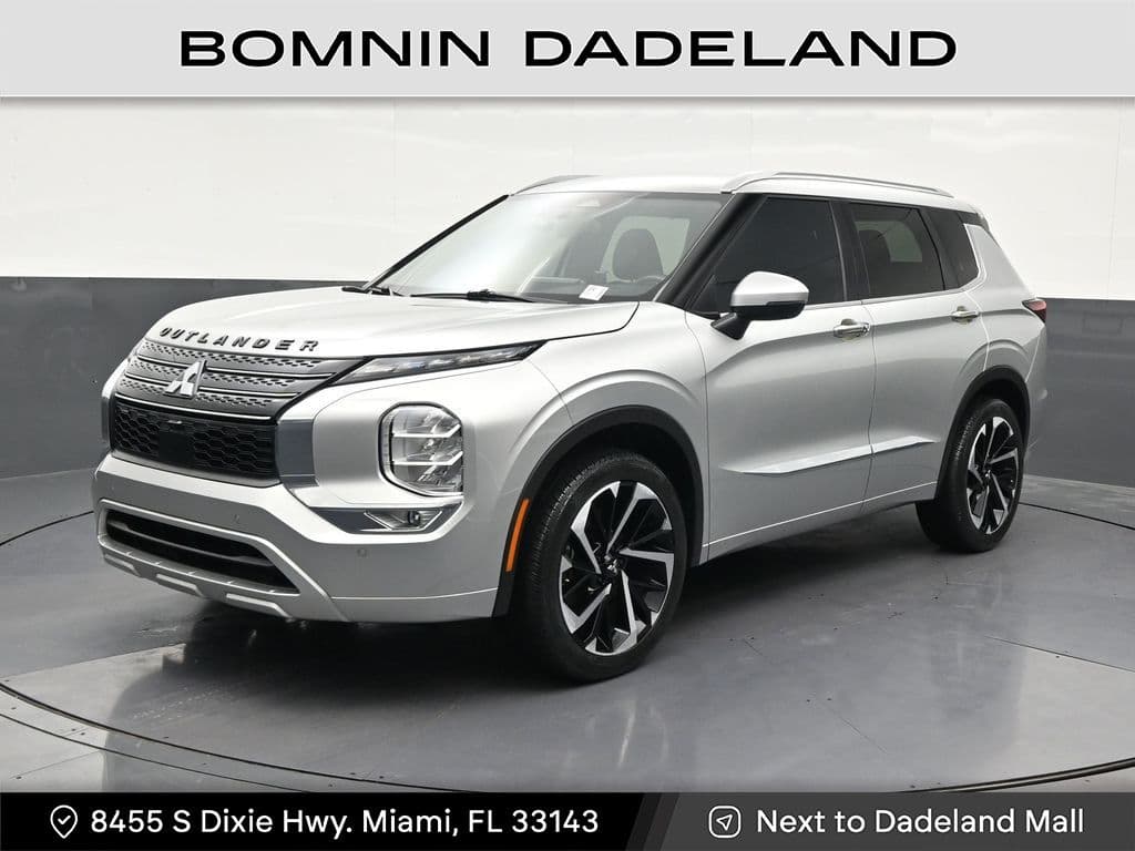 2024 Mitsubishi Outlander SEL — photo 1 of 37