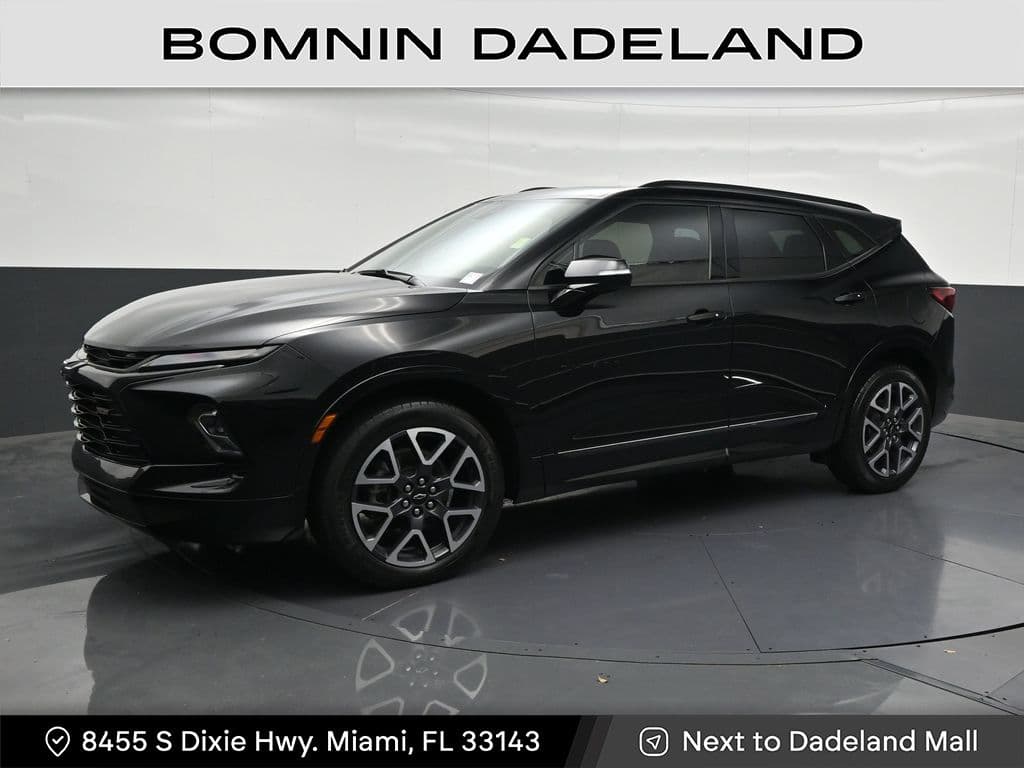 2023 Chevrolet Blazer RS — photo 1 of 36
