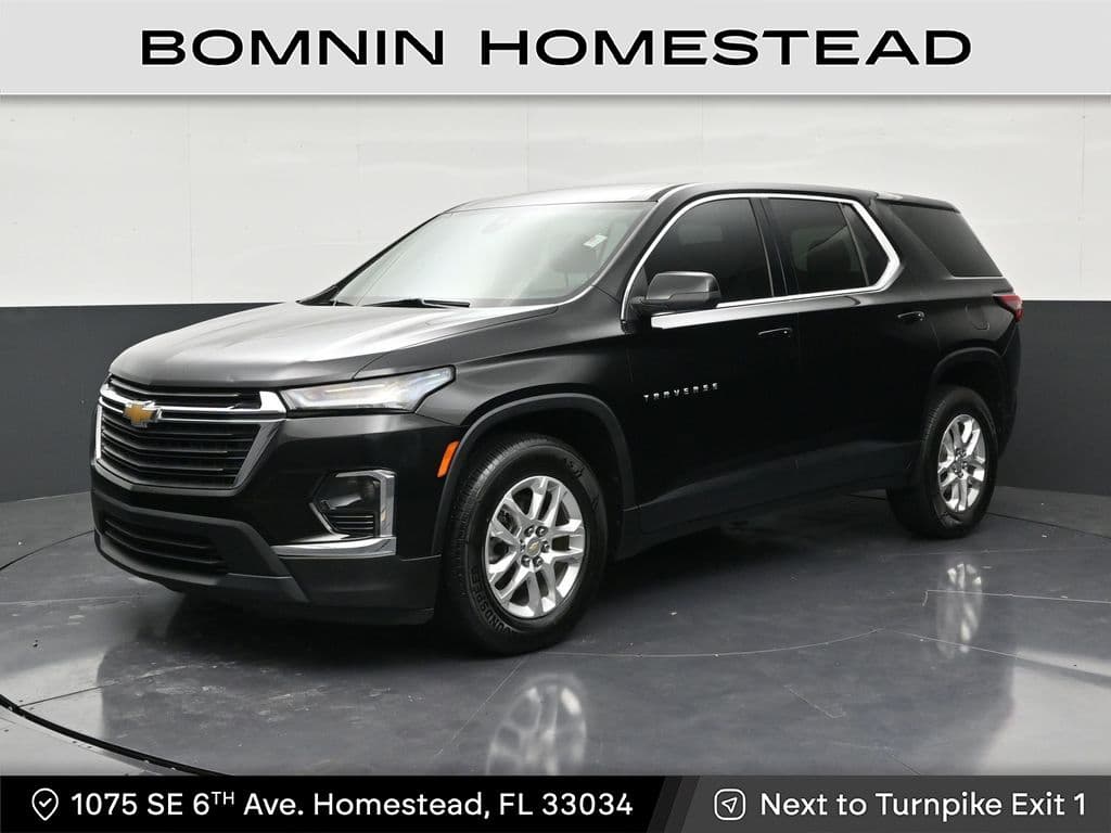 2023 Chevrolet Traverse LS — photo 1 of 27