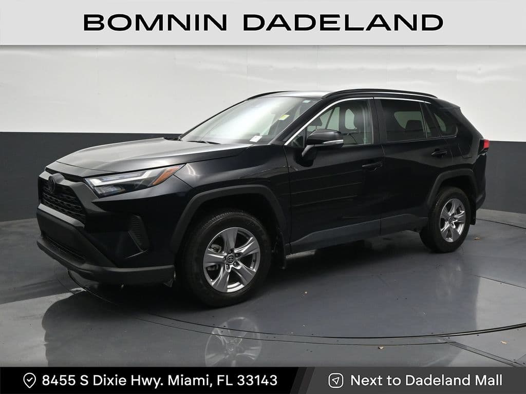 2025 Toyota RAV4 XLE — photo 1 of 37
