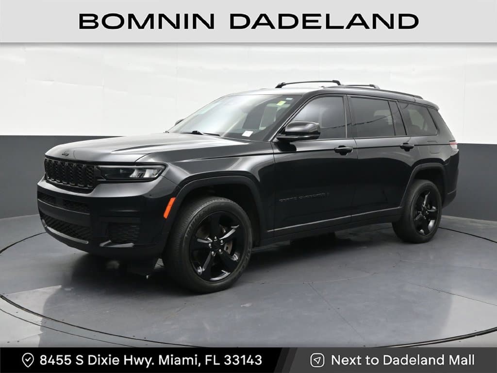 2022 Jeep Grand Cherokee L Altitude — photo 1 of 36