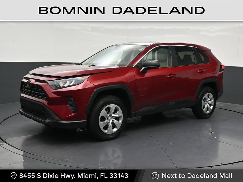 2022 Toyota RAV4 LE — photo 1 of 31
