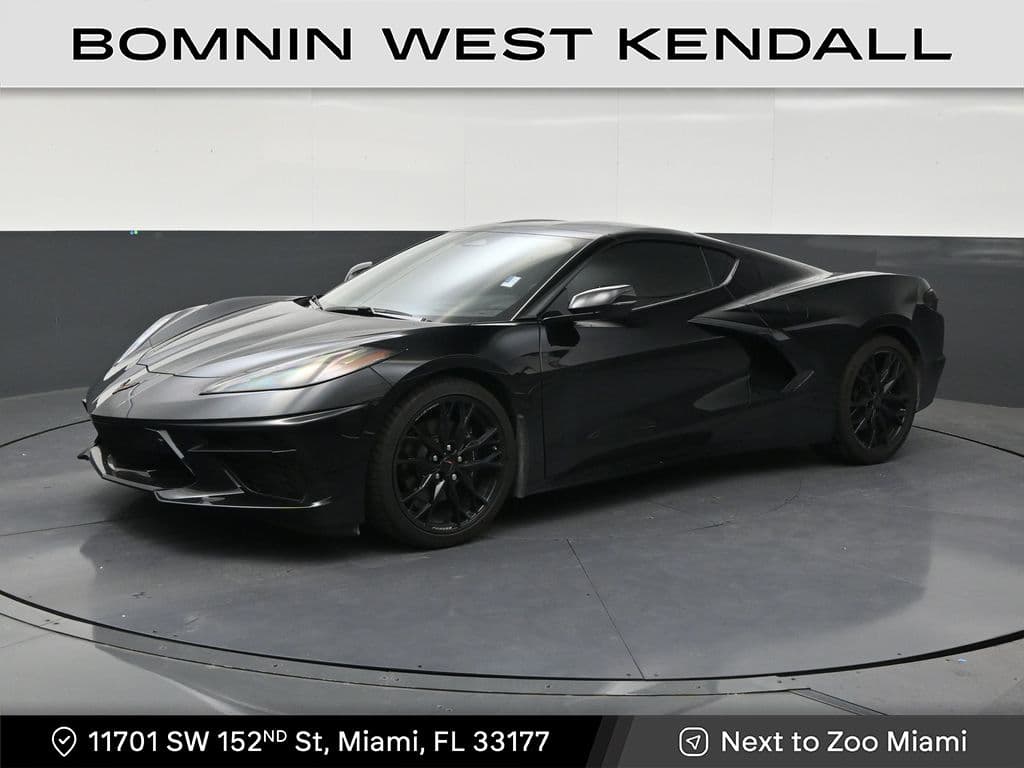 2025 Chevrolet Corvette Base — photo 1 of 32
