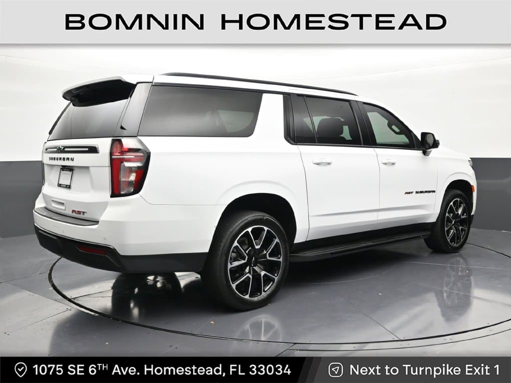 2024 Chevrolet Suburban RST — photo 1 of 34