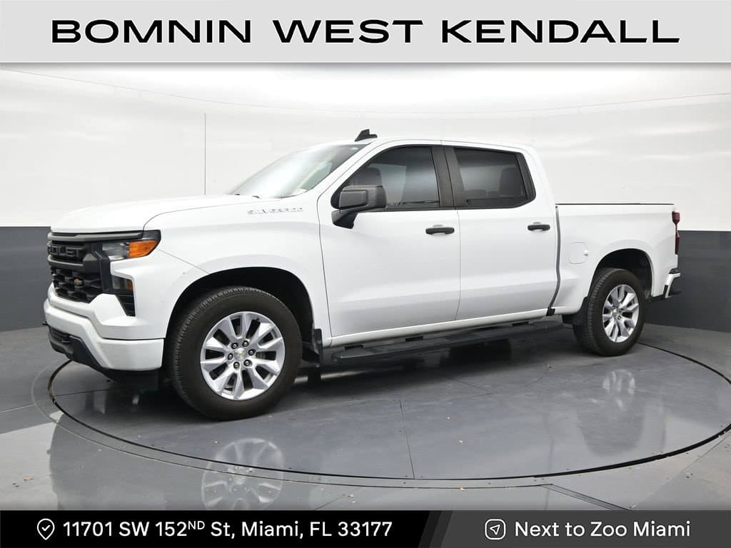2022 Chevrolet Silverado 1500 Custom — photo 1 of 32