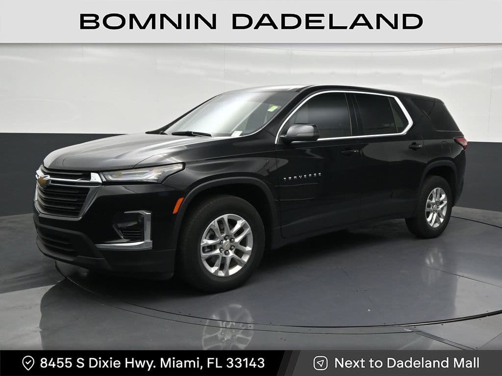 2023 Chevrolet Traverse LS — photo 1 of 37