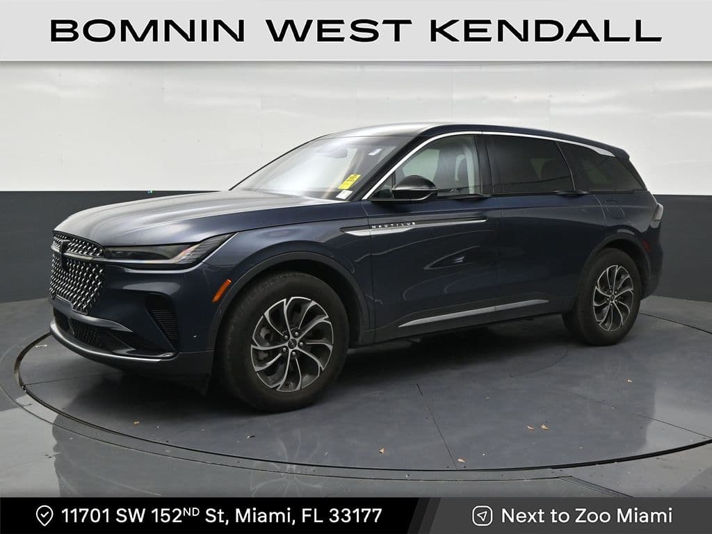 2024 Lincoln Nautilus Premiere — photo 1 of 32