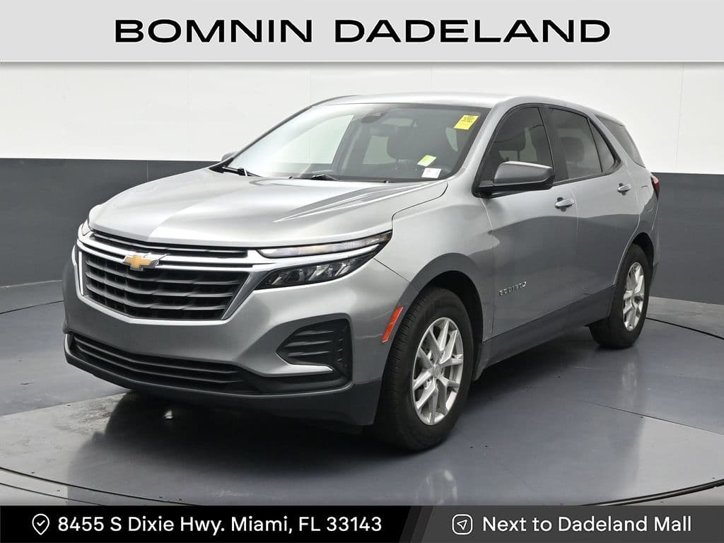 2023 Chevrolet Equinox LS — photo 1 of 39