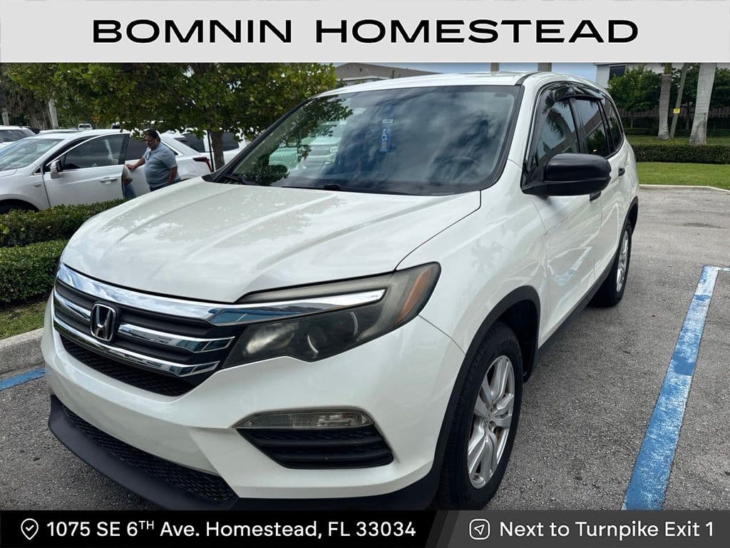 2016 Honda Pilot LX — photo 1 of 3