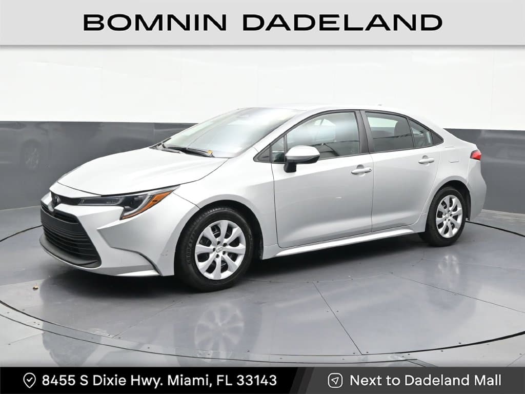 2024 Toyota Corolla LE — photo 1 of 38