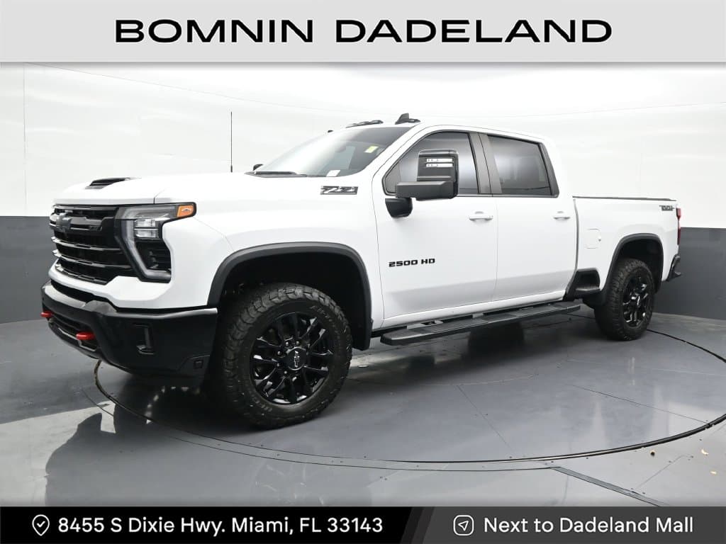 2025 Chevrolet Silverado 2500HD LT — photo 1 of 36