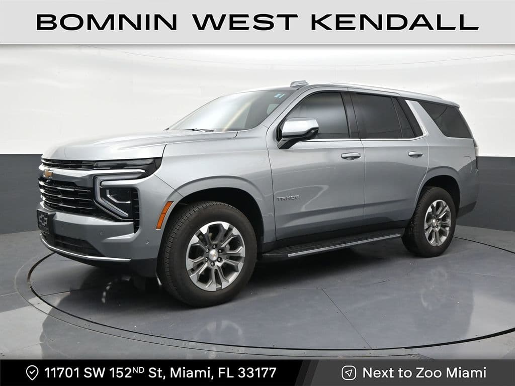 2025 Chevrolet Tahoe LS — photo 1 of 32