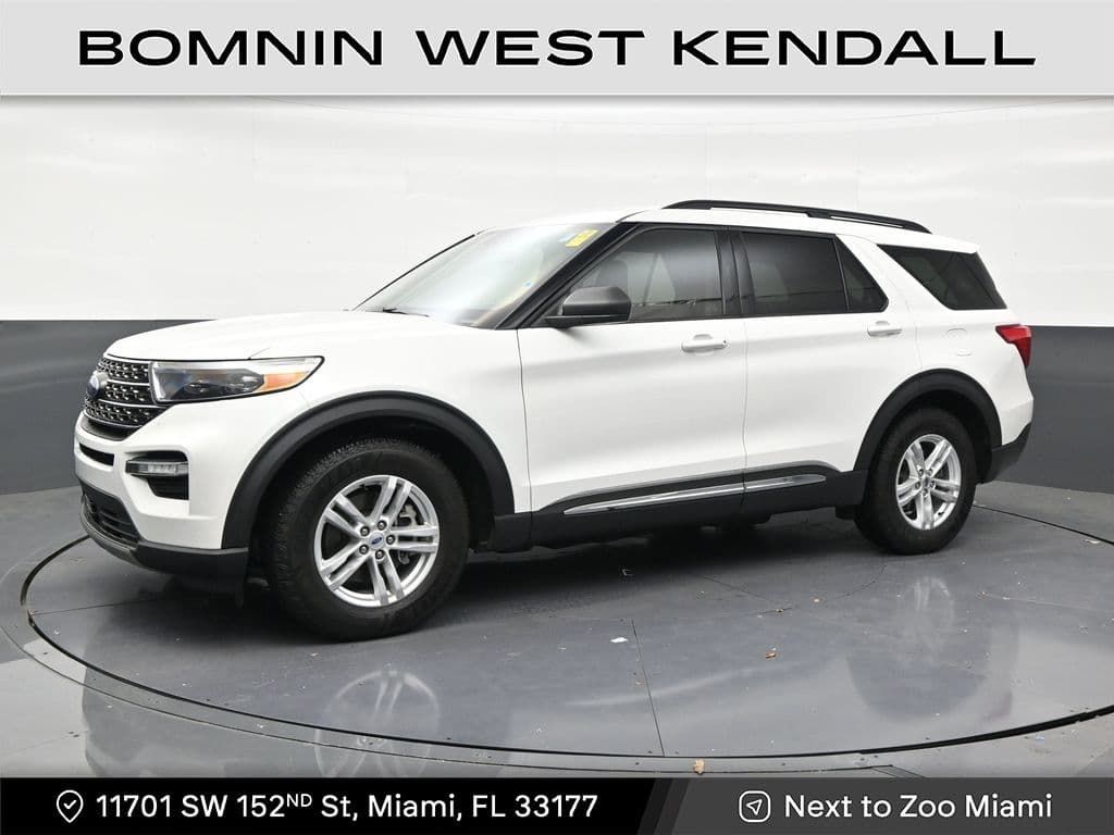 2023 Ford Explorer XLT — photo 1 of 33