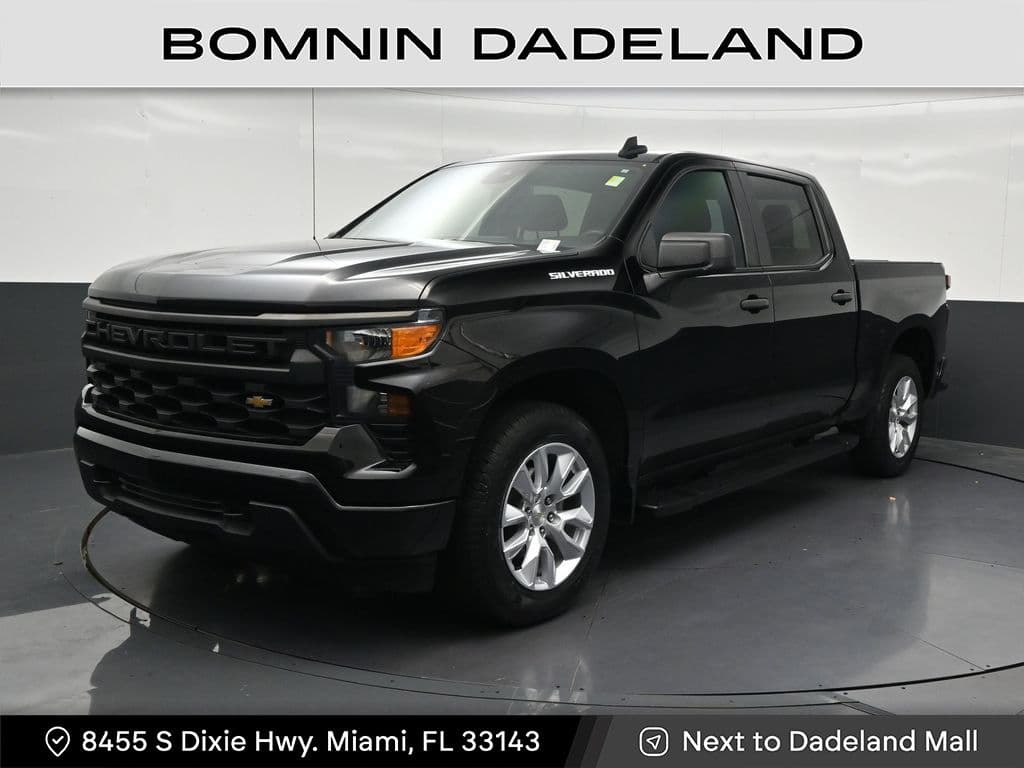 2022 Chevrolet Silverado 1500 Custom — photo 1 of 40