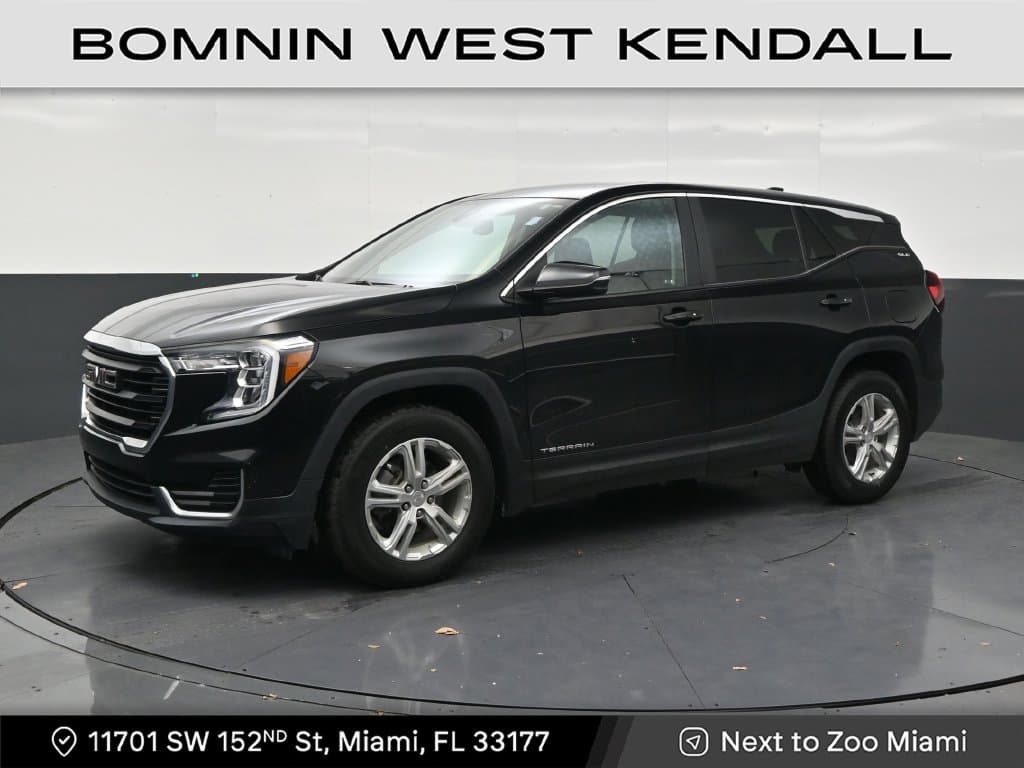2023 GMC Terrain SLE — photo 1 of 32