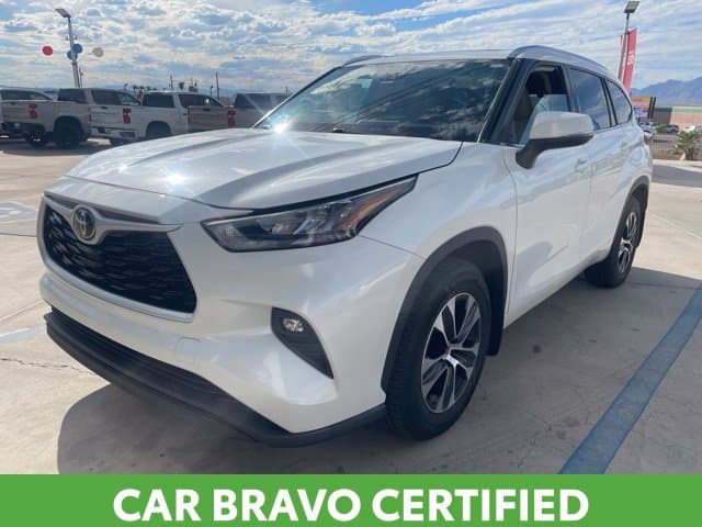 2020 Toyota Highlander XLE — photo 1 of 16