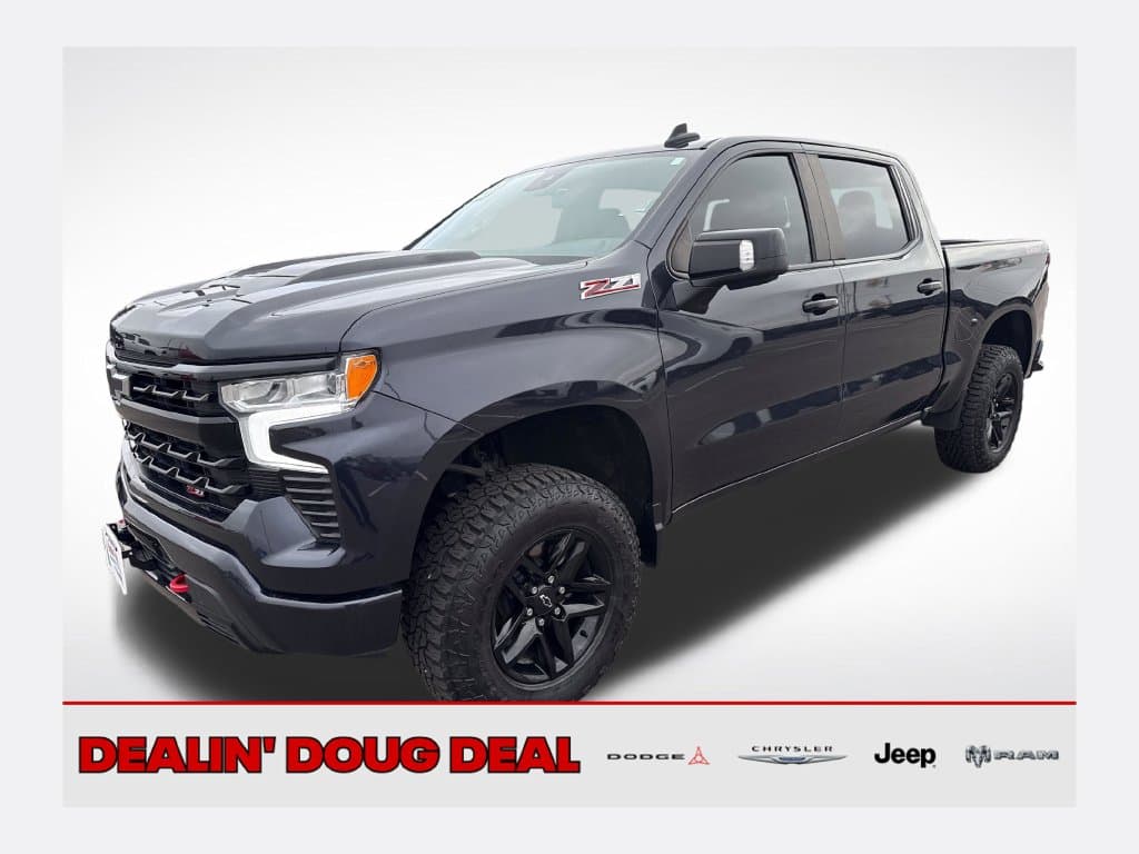 2022 Chevrolet Silverado 1500 LT Trail Boss — photo 1 of 32