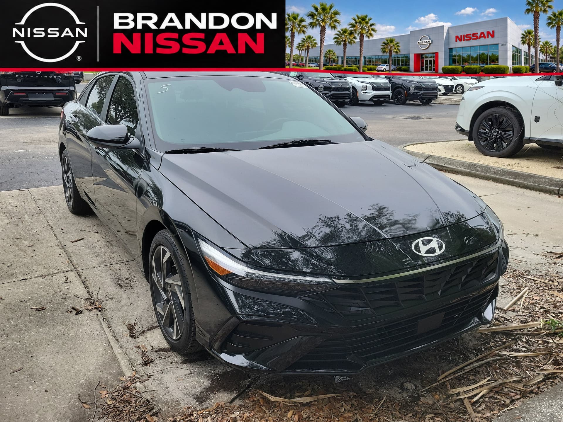 2024 Hyundai Elantra SEL — photo 1 of 7