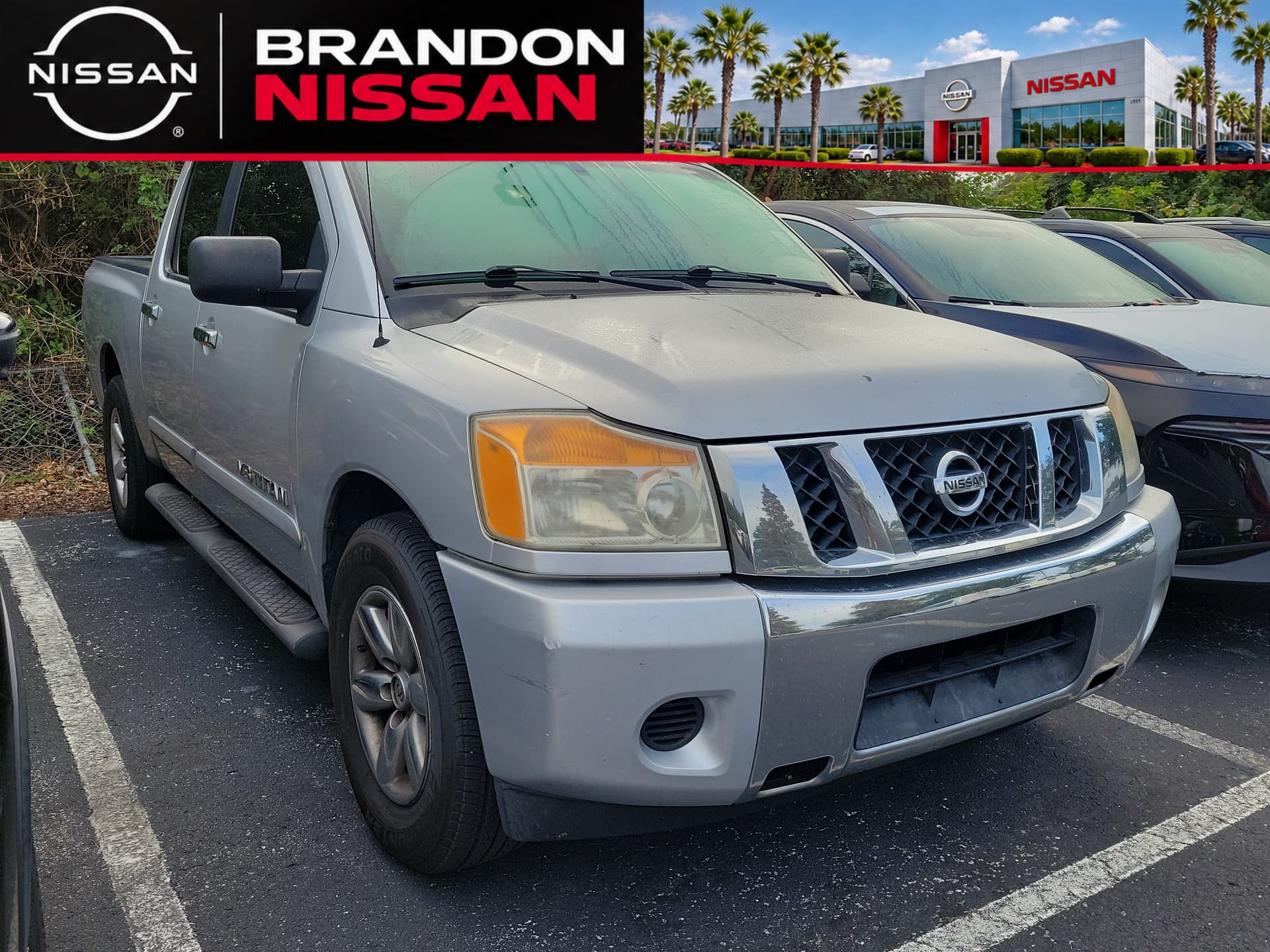 2013 Nissan Titan SV — photo 1 of 6