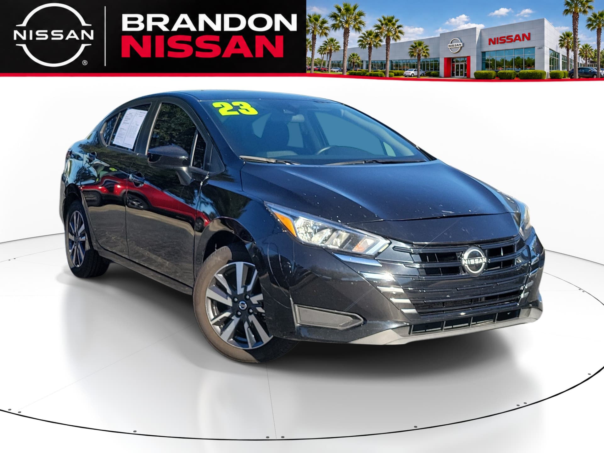 2023 Nissan Versa Base — photo 1 of 30