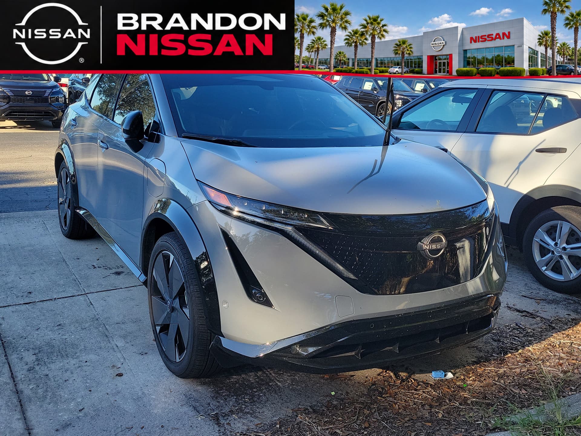 2024 Nissan ARIYA PLATINUM+ — photo 1 of 8