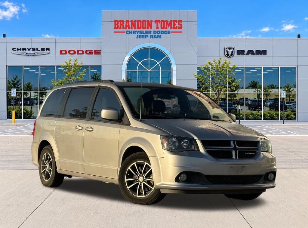 2018 Dodge Grand Caravan Base — photo 1 of 12
