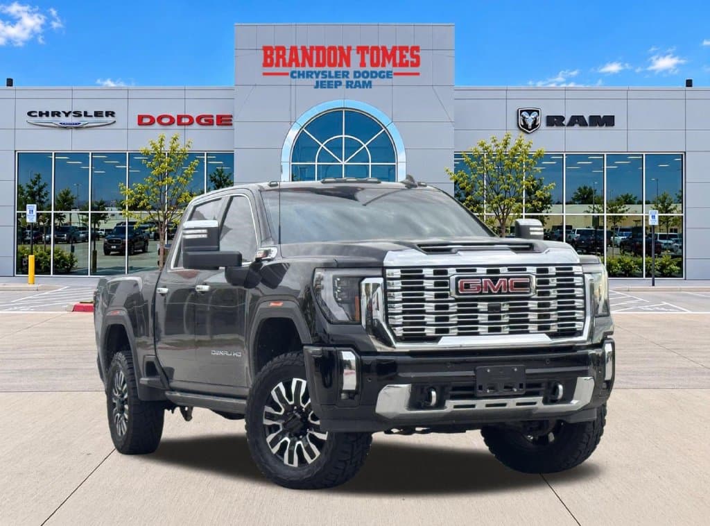 2024 GMC Sierra 2500HD Denali — photo 1 of 12