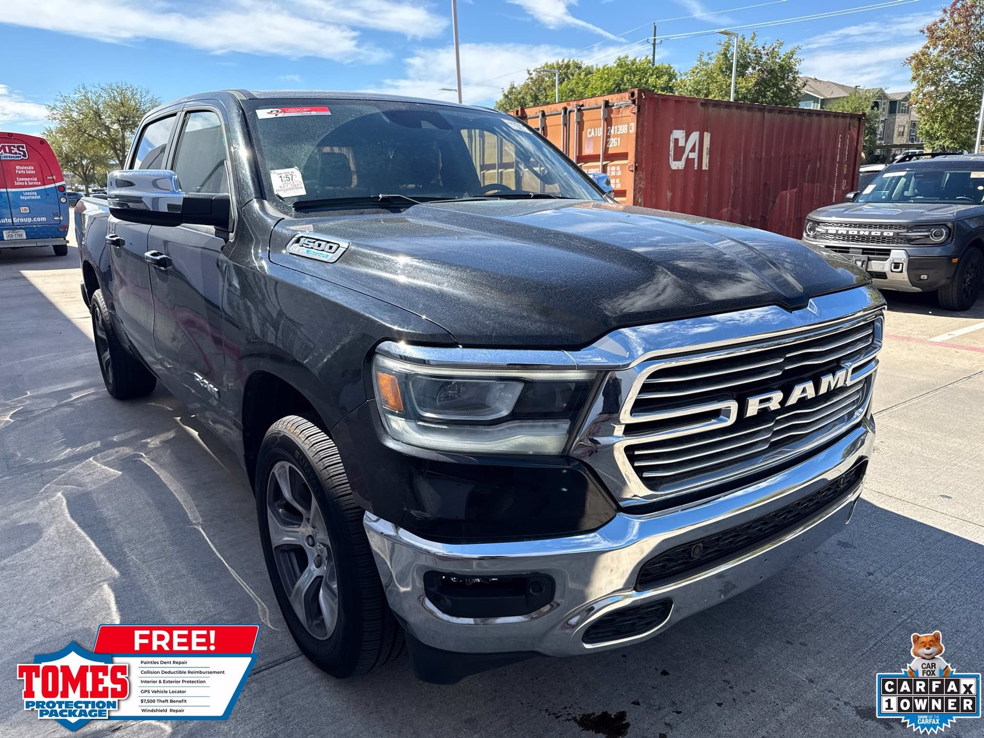 2023 RAM 1500 Laramie — photo 1 of 11