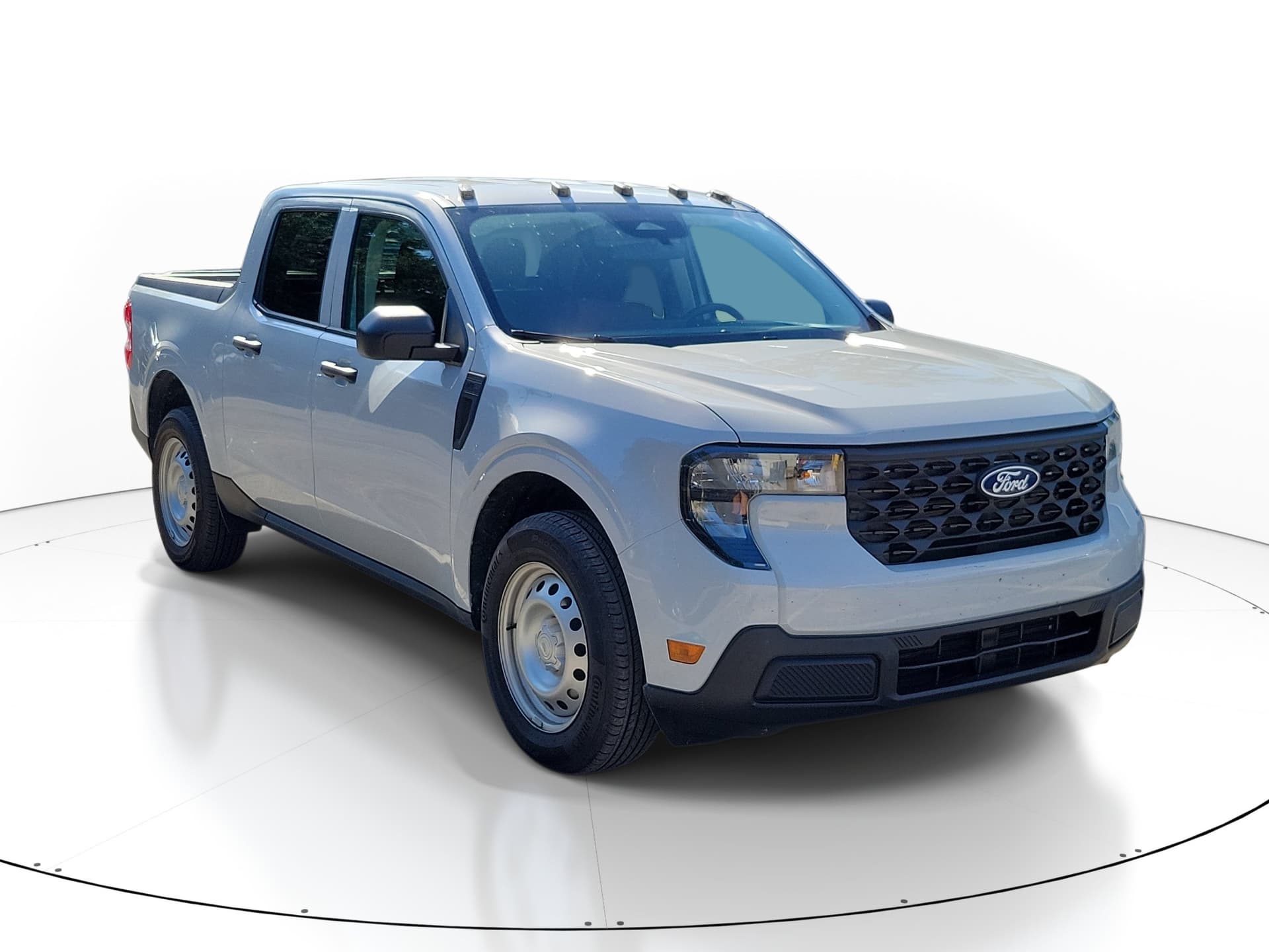 2025 Ford Maverick XL — photo 1 of 10