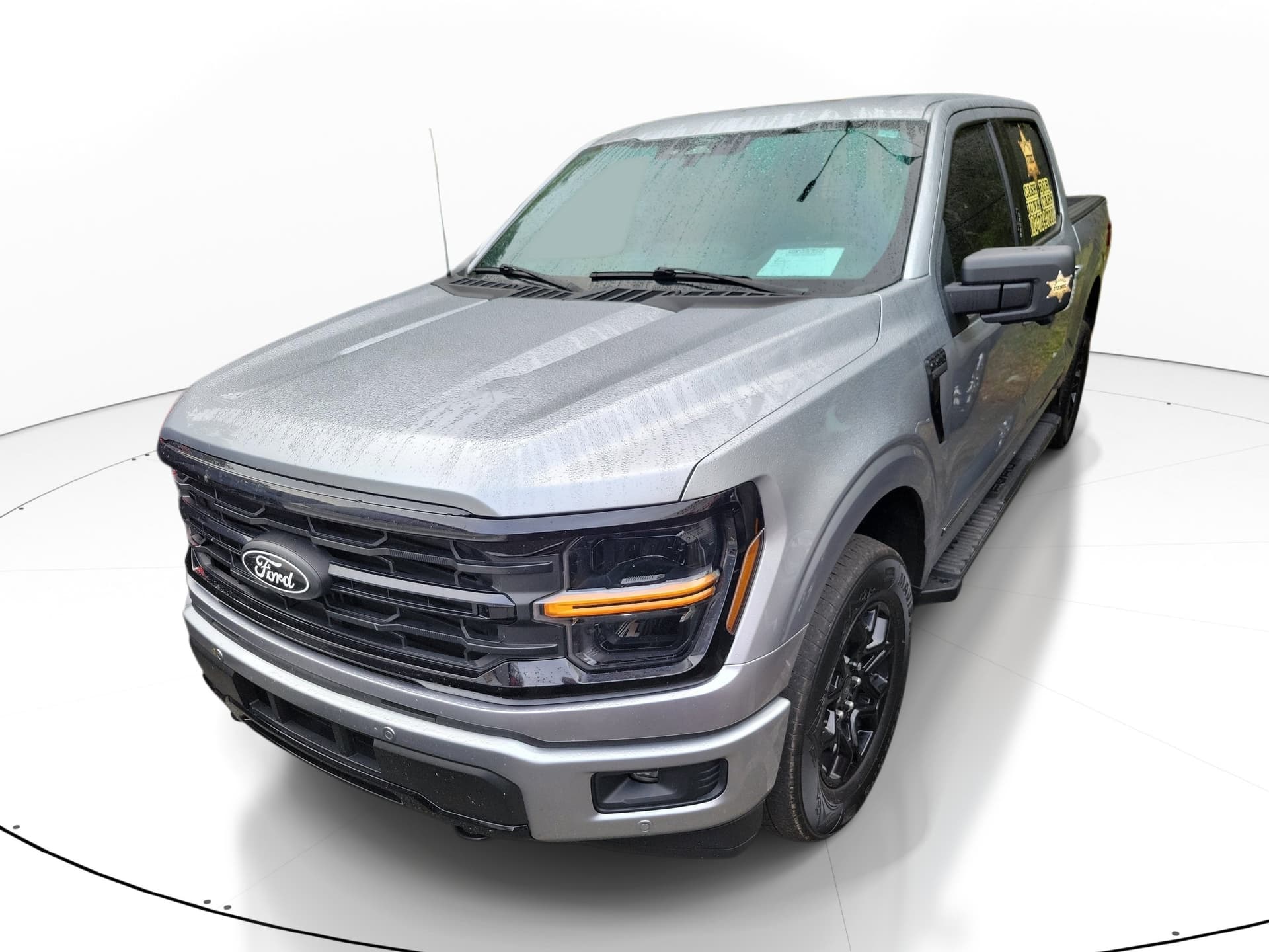 2024 Ford F-150 XLT — photo 1 of 10
