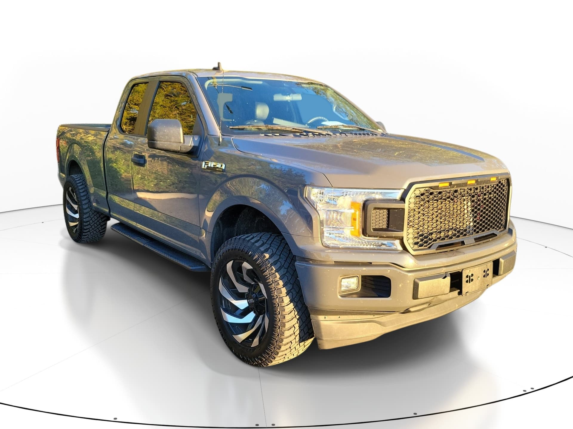 2020 Ford F-150 XL — photo 1 of 10