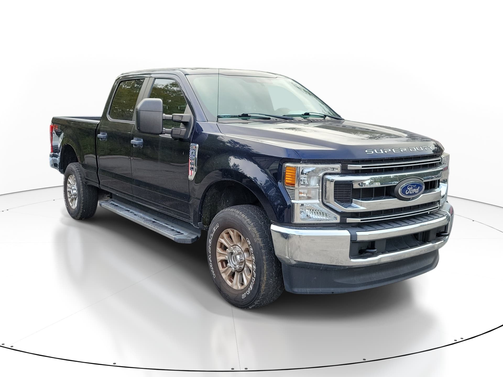 2021 Ford Super Duty F-250 SRW XL — photo 1 of 10