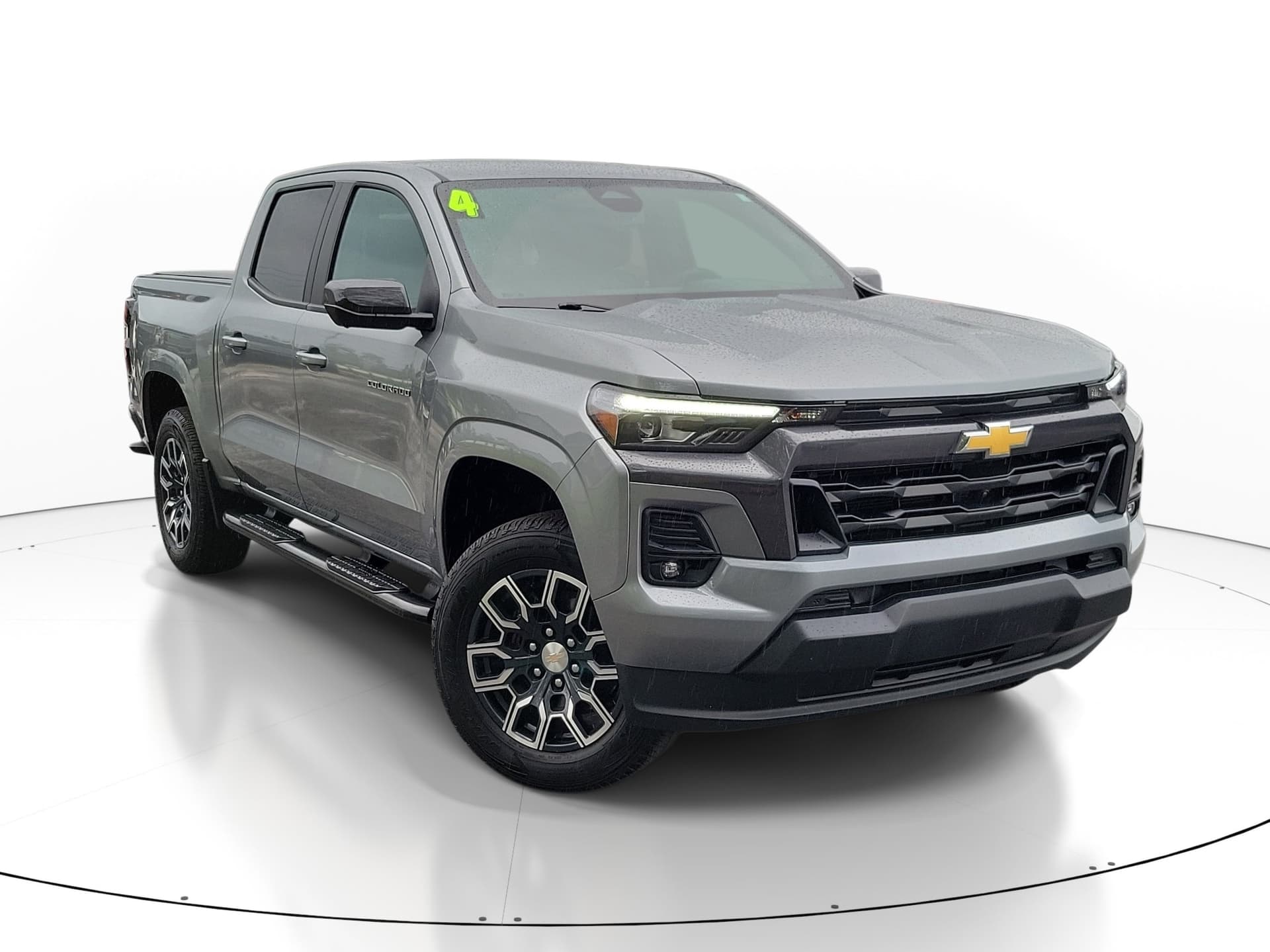 2024 Chevrolet Colorado 2WD LT — photo 1 of 30