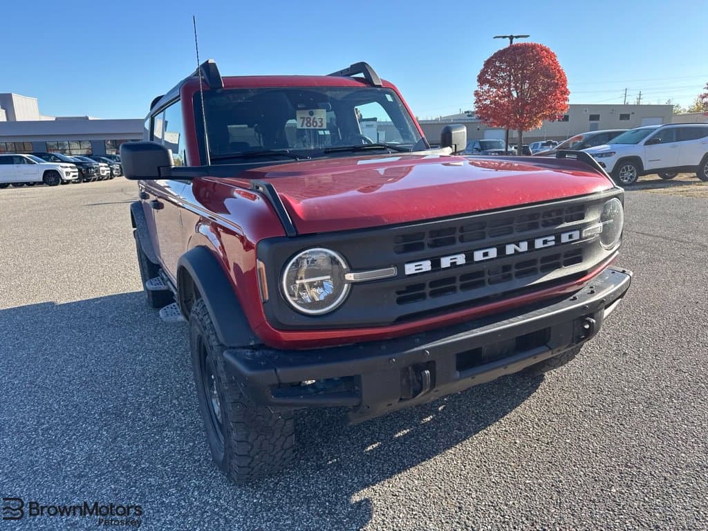 2022 Ford Bronco Black Diamond — photo 1 of 10